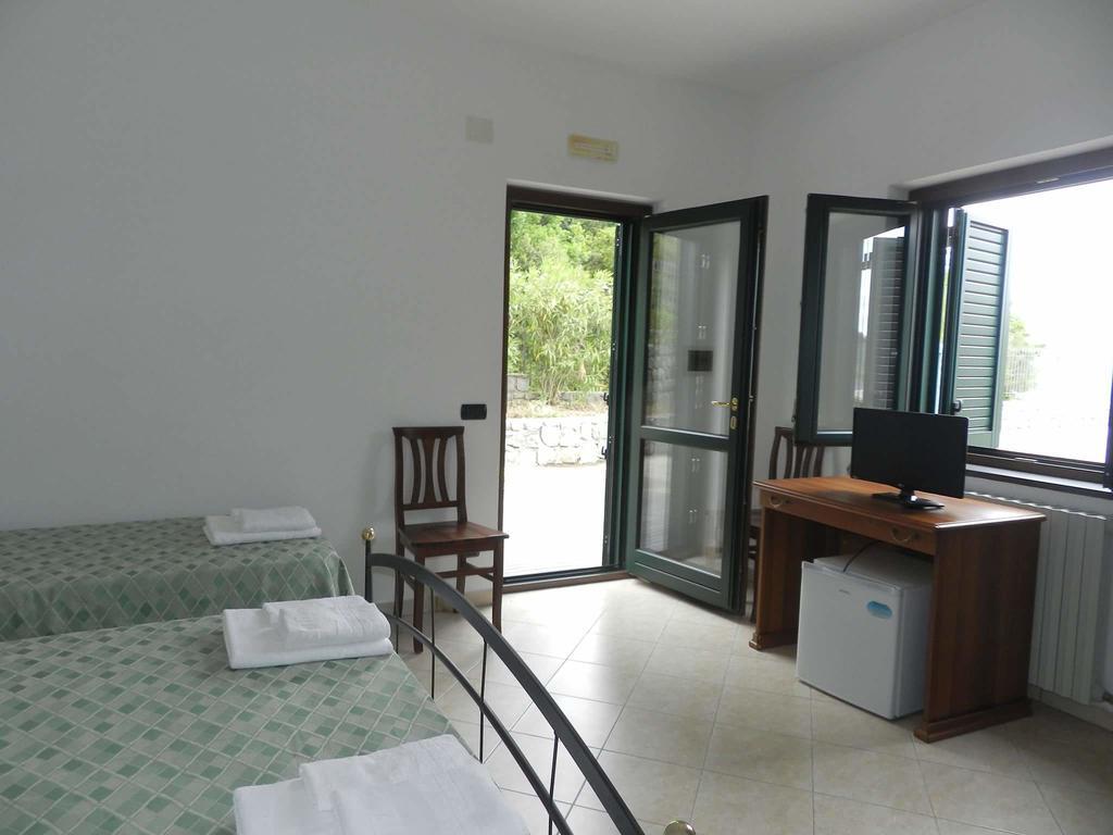 Bel Tempio Guest House San Giovanni a Piro Exterior photo